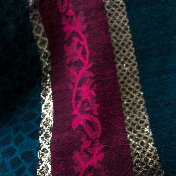 Embroidered Scarf - Picture 4 of 7